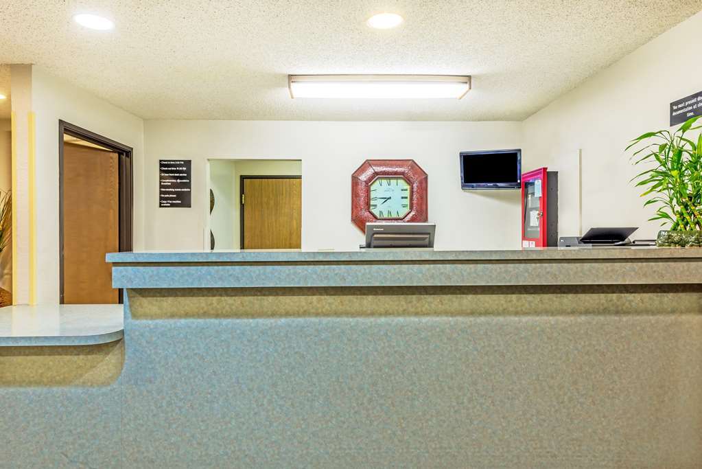 Quality Inn Sulphur Interior photo